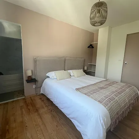 Bed & Breakfast L Hirondelle 1 Erondelle