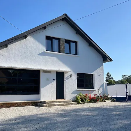 Bed & Breakfast L Hirondelle 1 *